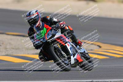 media/Oct-08-2022-SoCal Trackdays (Sat) [[1fc3beec89]]/Turn 10 (945am)/